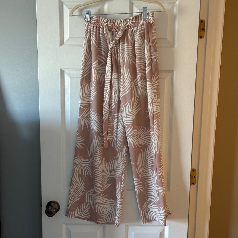 Wide leg pants